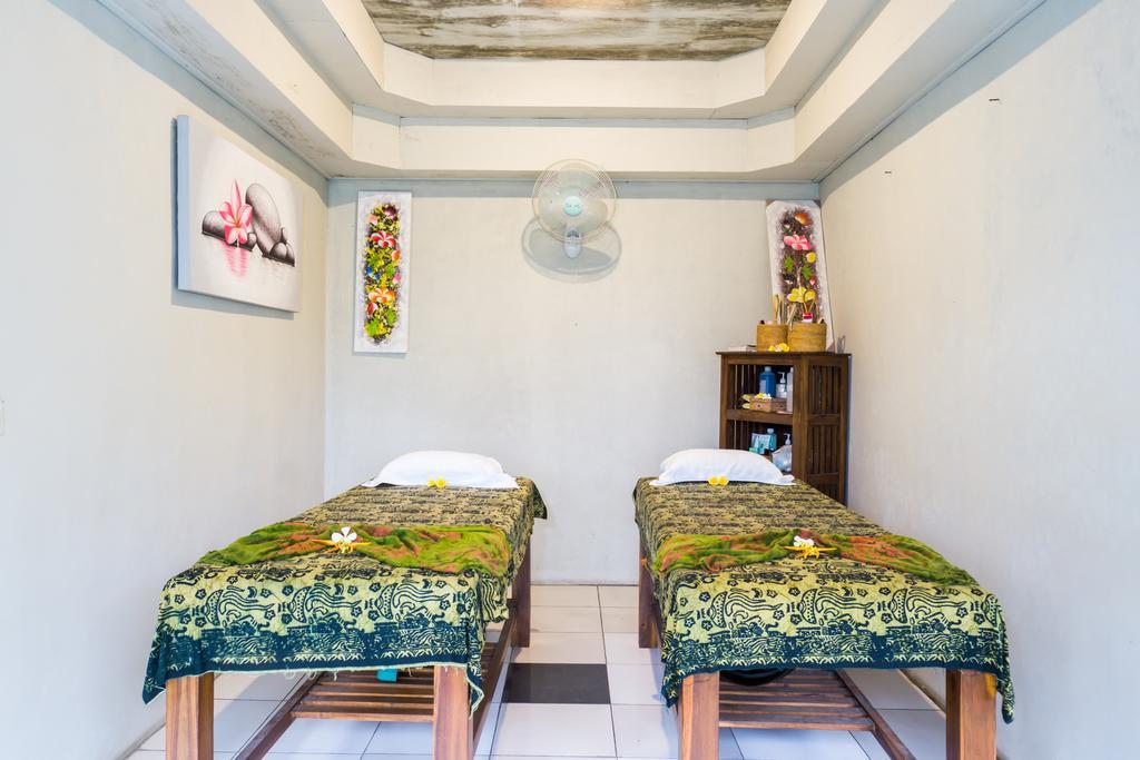 Готель Grand Sea View Lembongan Нуса-Лембонган Екстер'єр фото